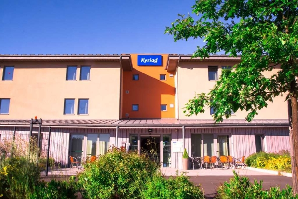 Hotel KYRIAD SAINT CHELY D'APCHER - Aire de la Lozère
